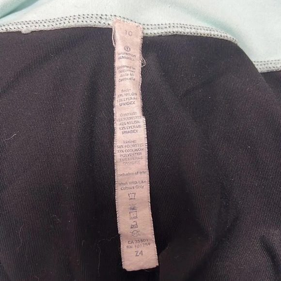 Lululemon Women’s Black Blue Tadasana Slit Crop Capri Leggings  Size 10 - Picture 4 of 9